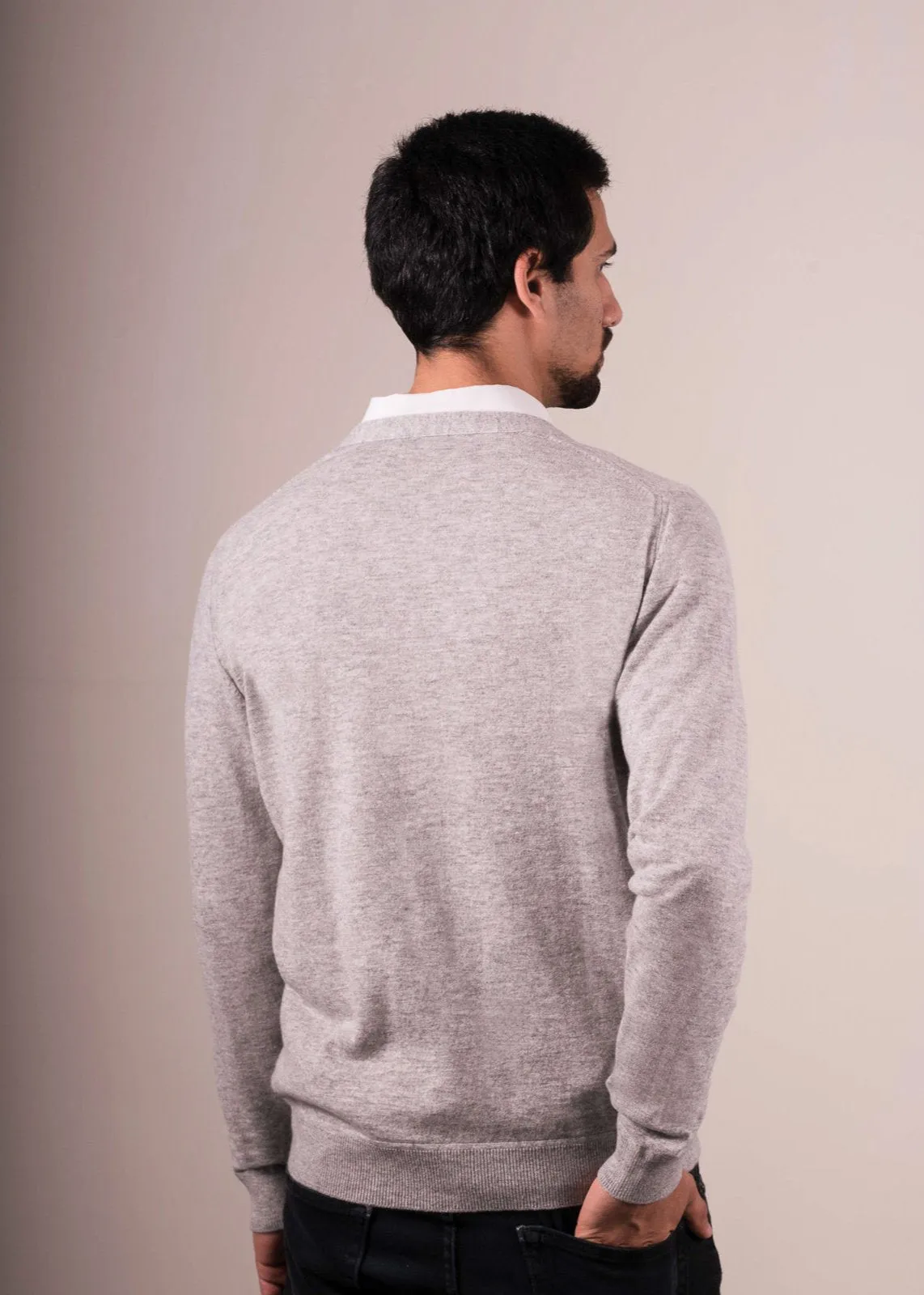 NEIL | Our modern V cardigan